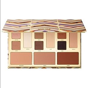 Tarte contour and eyeshadow palette